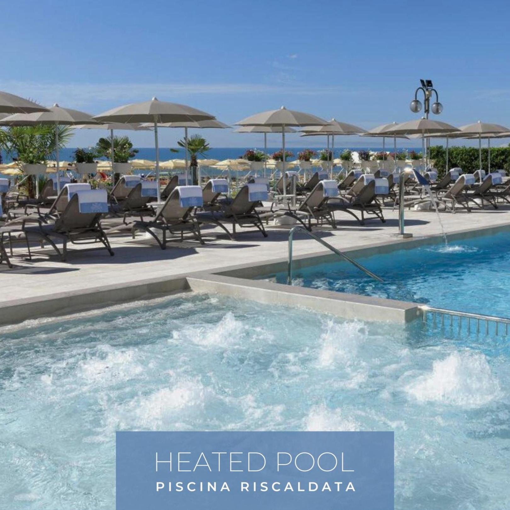 Hotel Cavalieri Palace & Suites Лідо-ді-Єзоло Екстер'єр фото